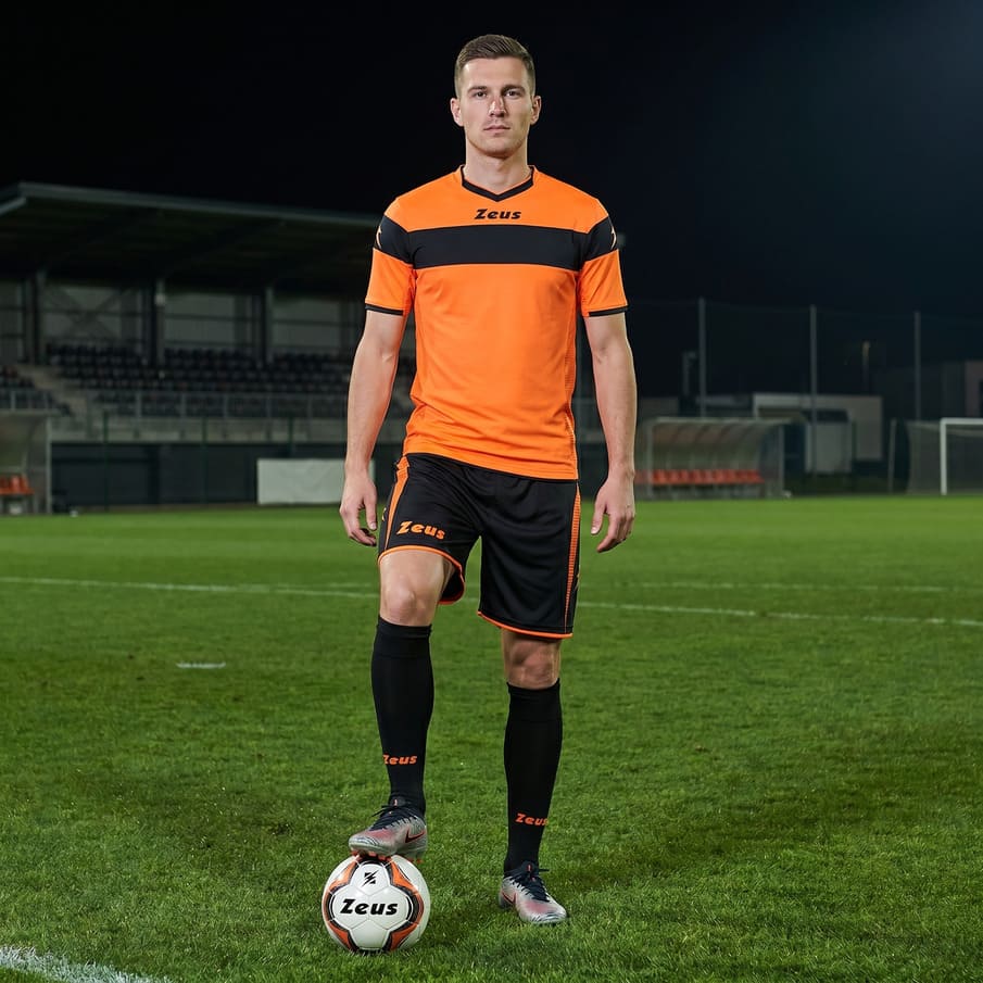 Zeus Kit Apollo Trikot-Set + Shorts 2-teilig arancio fluo/nero
