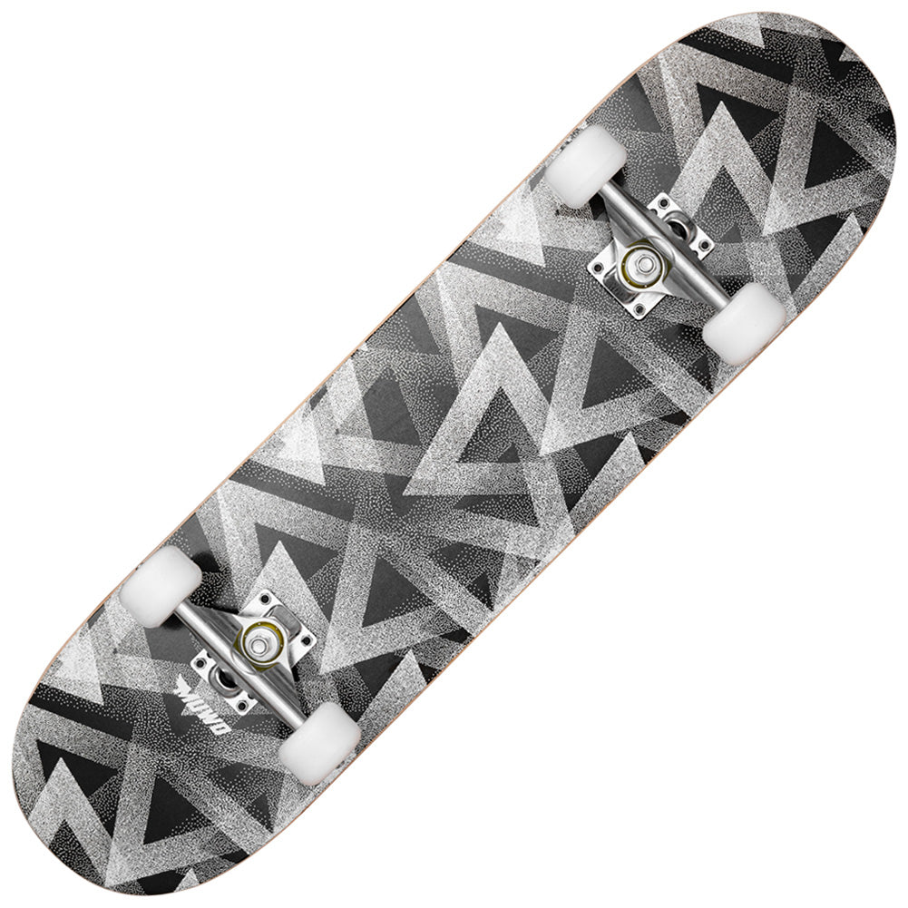 MUWO "Jumping Triangles" 7,875" Skateboard